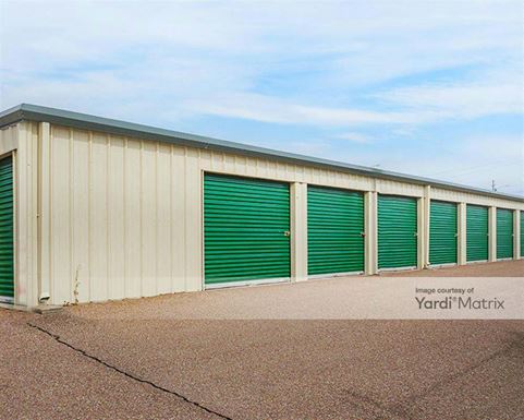 Source URL: https://cdnsc.rentcafe.com/dmslivecafe/3/1736042/1736042-1-4.jpg?width=-1&height=385&quality=80