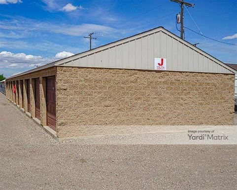 Source URL: https://cdnsc.rentcafe.com/dmslivecafe/3/1736097/1736097-1-4.jpg?width=-1&height=385&quality=80