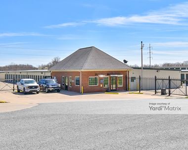 Storage Units for Rent available at 300 Charles Garnett Drive, Hopkinsville, KY 42240