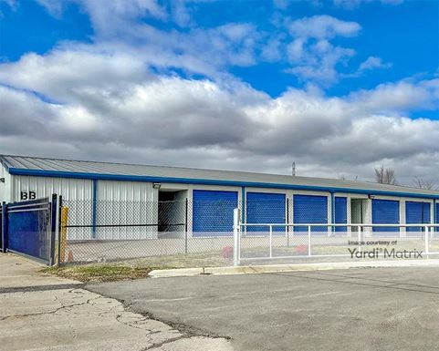 Source URL: https://cdnsc.rentcafe.com/dmslivecafe/3/1736109/1736109-1-4.jpg?width=-1&height=385&quality=80