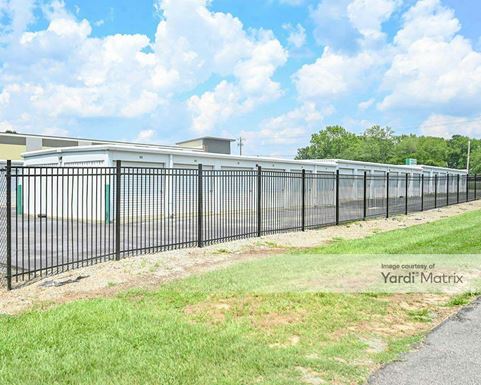 Source URL: https://cdnsc.rentcafe.com/dmslivecafe/3/1736116/1736116-1-4.jpg?width=-1&height=385&quality=80