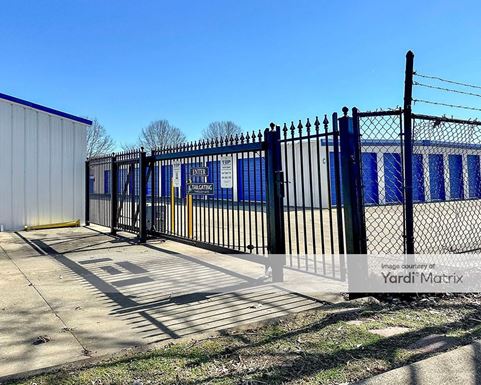 Source URL: https://cdnsc.rentcafe.com/dmslivecafe/3/1736127/1736127-1-4.jpg?width=-1&height=385&quality=80