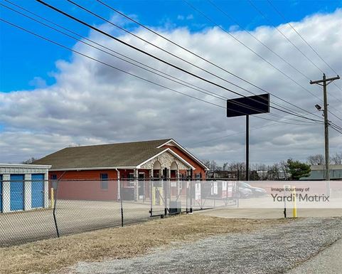 Source URL: https://cdnsc.rentcafe.com/dmslivecafe/3/1736128/1736128-1-4.jpg?width=-1&height=385&quality=80