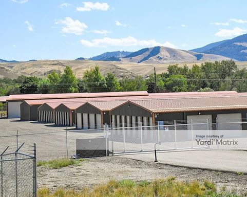 Source URL: https://cdnsc.rentcafe.com/dmslivecafe/3/1736139/1736139-1-2.jpg?width=-1&height=385&quality=80