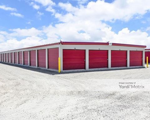 Source URL: https://cdnsc.rentcafe.com/dmslivecafe/3/1736228/1736228-1-3.jpg?width=-1&height=385&quality=80