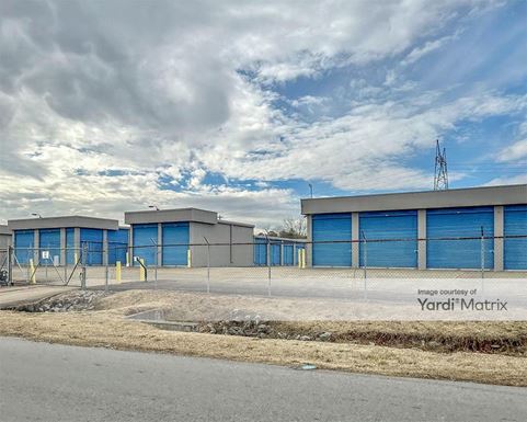 Source URL: https://cdnsc.rentcafe.com/dmslivecafe/3/1736232/1736232-1-5.jpg?width=-1&height=385&quality=80