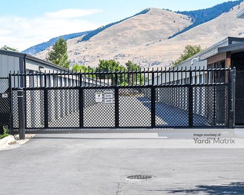 Source URL: https://cdnsc.rentcafe.com/dmslivecafe/3/1736235/1736235-1-2.jpg?width=-1&height=385&quality=80