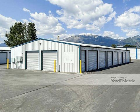 Source URL: https://cdnsc.rentcafe.com/dmslivecafe/3/1736258/1736258-1-3.jpg?width=-1&height=385&quality=80