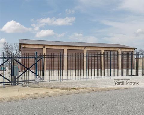 Source URL: https://cdnsc.rentcafe.com/dmslivecafe/3/1736285/1736285-1-4.jpg?width=-1&height=385&quality=80