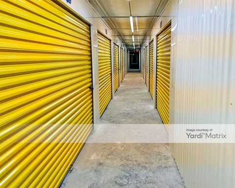 Source URL: https://cdnsc.rentcafe.com/dmslivecafe/3/1736306/1736306-1-3.jpg?width=-1&height=385&quality=80