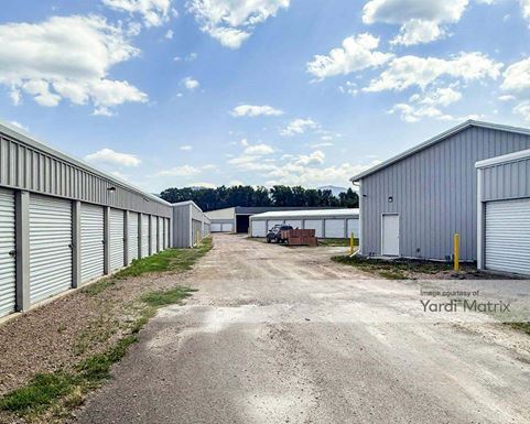 Source URL: https://cdnsc.rentcafe.com/dmslivecafe/3/1736308/1736308-1-4.jpg?width=-1&height=385&quality=80