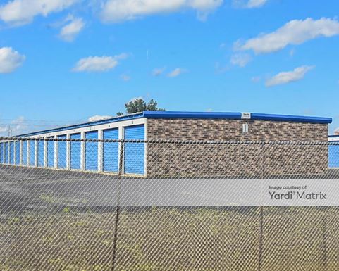 Source URL: https://cdnsc.rentcafe.com/dmslivecafe/3/1748200/1748200-1-4.jpg?width=-1&height=385&quality=80