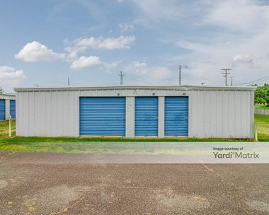 Storage Units for Rent available at 28 Bethlehem School Road, Hickory, NC 28601