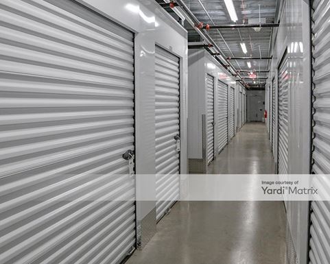 Source URL: https://cdnsc.rentcafe.com/dmslivecafe/3/1748235/1748235-1-5.jpg?width=-1&height=385&quality=80