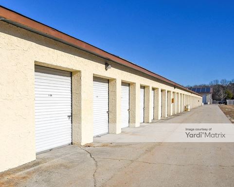 Source URL: https://cdnsc.rentcafe.com/dmslivecafe/3/1766799/1766799-1-4.jpg?width=-1&height=385&quality=80