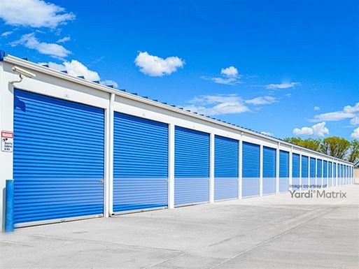 Source URL: https://cdnsc.rentcafe.com/dmslivecafe/3/1766805/1766805-1-5.jpg?width=-1&height=385&quality=80