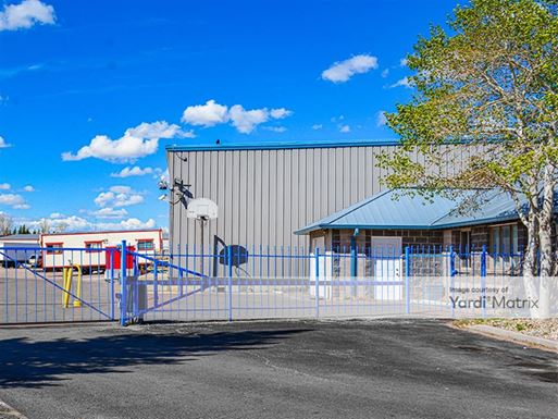 Source URL: https://cdnsc.rentcafe.com/dmslivecafe/3/1766813/1766813-1-4.jpg?width=-1&height=385&quality=80