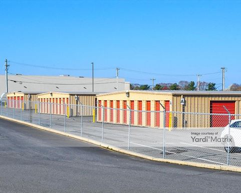 Source URL: https://cdnsc.rentcafe.com/dmslivecafe/3/1766819/1766819-1-3.jpg?width=-1&height=385&quality=80