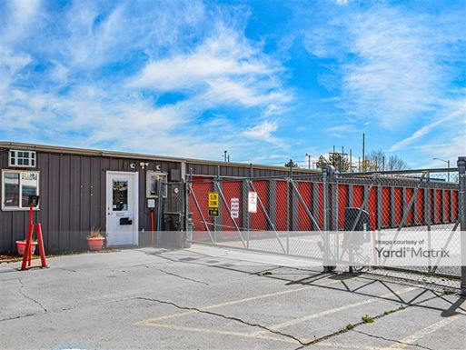 Source URL: https://cdnsc.rentcafe.com/dmslivecafe/3/1766827/1766827-1-5.jpg?width=-1&height=385&quality=80