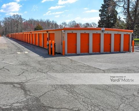 Source URL: https://cdnsc.rentcafe.com/dmslivecafe/3/1766828/1766828-1-3.jpg?width=-1&height=385&quality=80