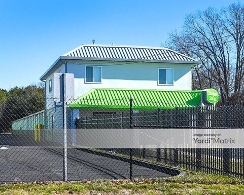 Source URL: https://cdnsc.rentcafe.com/dmslivecafe/3/1766842/1766842-1-3.jpg?width=-1&height=385&quality=80