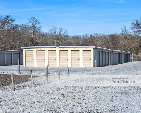 Source URL: https://cdnsc.rentcafe.com/dmslivecafe/3/1766867/1766867-1-4.jpg?width=-1&height=385&quality=80