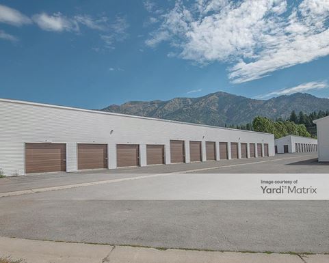 Source URL: https://cdnsc.rentcafe.com/dmslivecafe/3/1766884/1766884-1-3.jpg?width=-1&height=385&quality=80