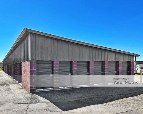 Source URL: https://cdnsc.rentcafe.com/dmslivecafe/3/1766886/1766886-1-5.jpg?width=-1&height=385&quality=80