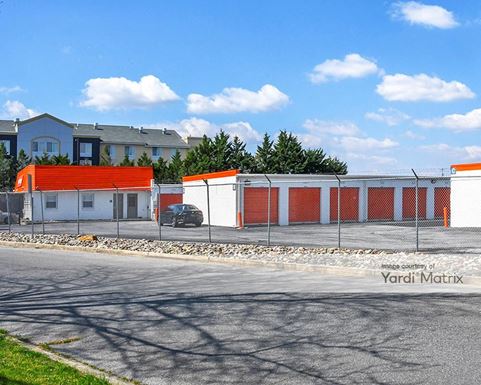 Source URL: https://cdnsc.rentcafe.com/dmslivecafe/3/1766892/1766892-1-3.jpg?width=-1&height=385&quality=80