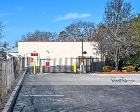 Source URL: https://cdnsc.rentcafe.com/dmslivecafe/3/1766894/1766894-1-4.jpg?width=-1&height=385&quality=80