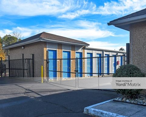 Source URL: https://cdnsc.rentcafe.com/dmslivecafe/3/1766903/1766903-1-2.jpg?width=-1&height=385&quality=80