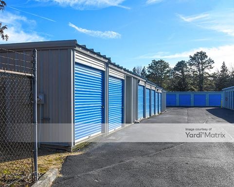 Source URL: https://cdnsc.rentcafe.com/dmslivecafe/3/1766903/1766903-1-5.jpg?width=-1&height=385&quality=80