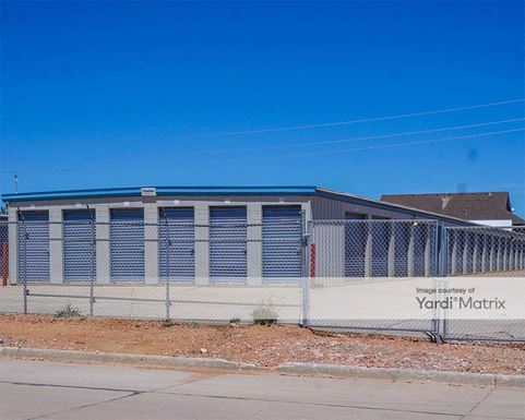 Source URL: https://cdnsc.rentcafe.com/dmslivecafe/3/1766907/1766907-1-3.jpg?width=-1&height=385&quality=80