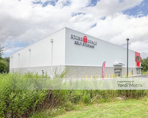 Source URL: https://cdnsc.rentcafe.com/dmslivecafe/3/1766913/1766913-1-4.jpg?width=-1&height=385&quality=80