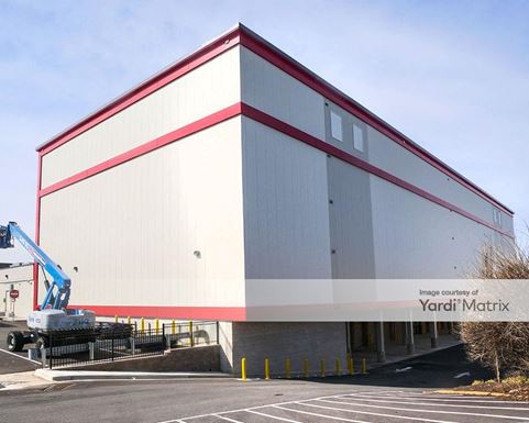 Source URL: https://cdnsc.rentcafe.com/dmslivecafe/3/1766916/1766916-1-2.jpg?width=-1&height=385&quality=80