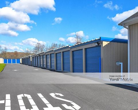 Source URL: https://cdnsc.rentcafe.com/dmslivecafe/3/1766918/1766918-1-5.jpg?width=-1&height=385&quality=80