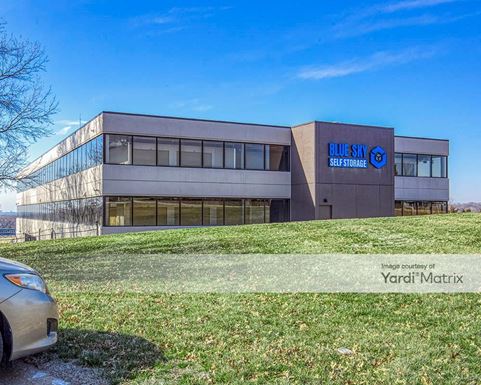 Source URL: https://cdnsc.rentcafe.com/dmslivecafe/3/1766940/1766940-1-4.jpg?width=-1&height=385&quality=80