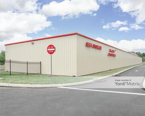 Source URL: https://cdnsc.rentcafe.com/dmslivecafe/3/1766964/1766964-1-2.jpg?width=-1&height=385&quality=80