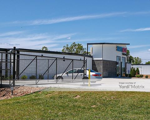 Source URL: https://cdnsc.rentcafe.com/dmslivecafe/3/1766974/1766974-1-2.jpg?width=-1&height=385&quality=80