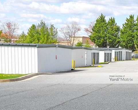 Source URL: https://cdnsc.rentcafe.com/dmslivecafe/3/1767001/1767001-1-3.jpg?width=-1&height=385&quality=80