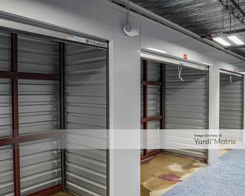 Source URL: https://cdnsc.rentcafe.com/dmslivecafe/3/1767061/1767061-1-4.jpg?width=-1&height=385&quality=80