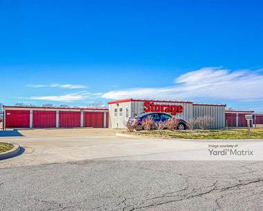 Storage Units for Rent available at 11200 Bradleys Pkwy, Peculiar, MO 64078