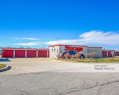 Storage Units for Rent available at 11200 Bradleys Pkwy, Peculiar, MO 64078