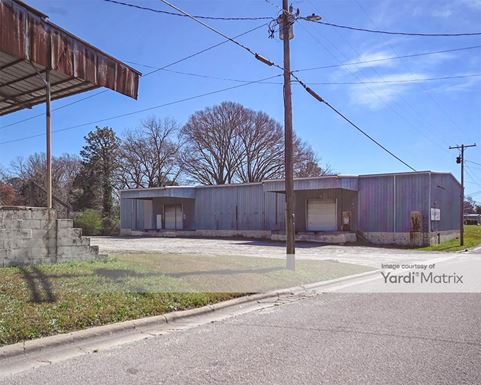 Source URL: https://cdnsc.rentcafe.com/dmslivecafe/3/1770135/1770135-1-3.jpg?width=-1&height=385&quality=80