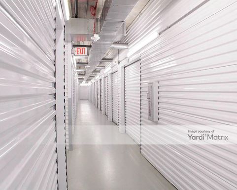 Source URL: https://cdnsc.rentcafe.com/dmslivecafe/3/1770211/1770211-1-5.jpg?width=-1&height=385&quality=80