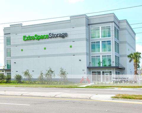 Source URL: https://cdnsc.rentcafe.com/dmslivecafe/3/1770221/1770221-1-3.jpg?width=-1&height=385&quality=80