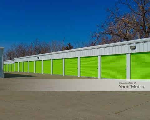 Source URL: https://cdnsc.rentcafe.com/dmslivecafe/3/1770241/1770241-1-3.jpg?width=-1&height=385&quality=80