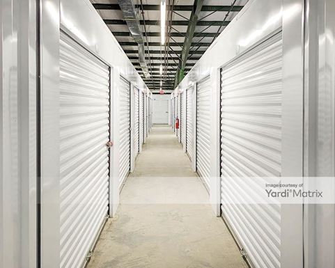 Source URL: https://cdnsc.rentcafe.com/dmslivecafe/3/1770275/1770275-1-4.jpg?width=-1&height=385&quality=80