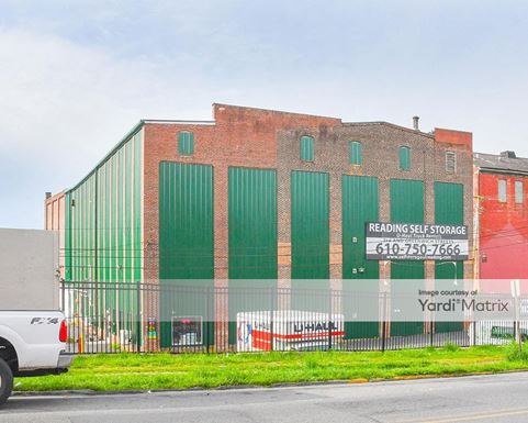 Source URL: https://cdnsc.rentcafe.com/dmslivecafe/3/1773379/1773379-1-4.jpg?width=-1&height=385&quality=80