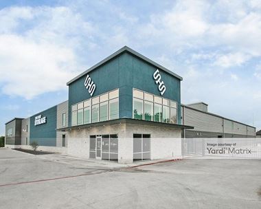 Storage Units for Rent available at 1800 South Loop 121, Belton, TX 76513